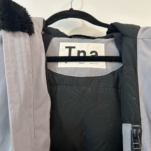 Aritzia Parka xs - Picture 4 of 4